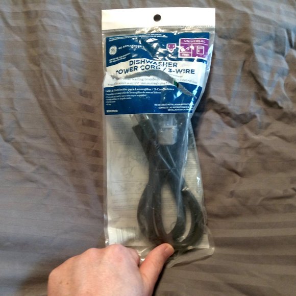 Genuine GE Universal 3-wire / 3-prong Dishwasher Power Cord 5.4ft (# WX09X70910) - Picture 2 of 8